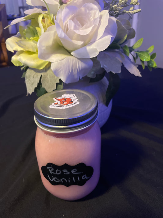 Rose and vanilla fragrance candle 16 oz