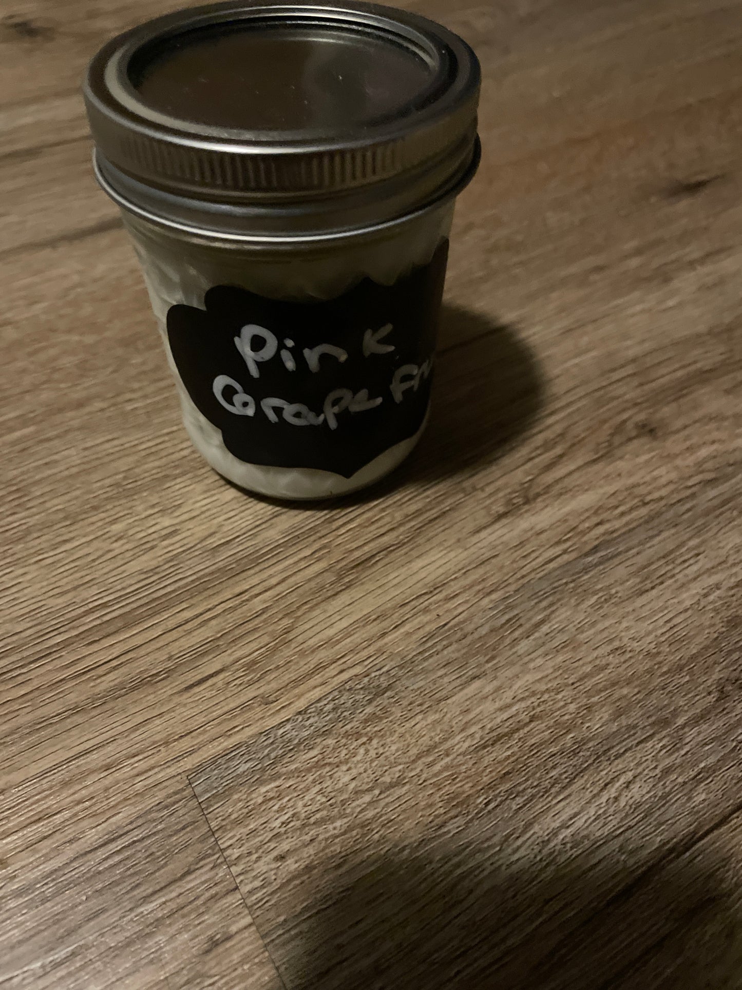 8oz pink grapefruit fragrance candle
